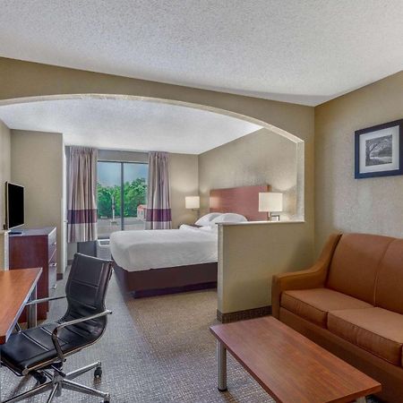 Days Inn By Wyndham Blairsville Екстер'єр фото
